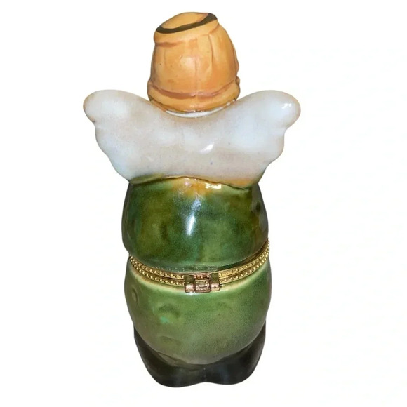 Angel trinket box. She is holding a red heart with “joy” on it. - Picture 3 of 6